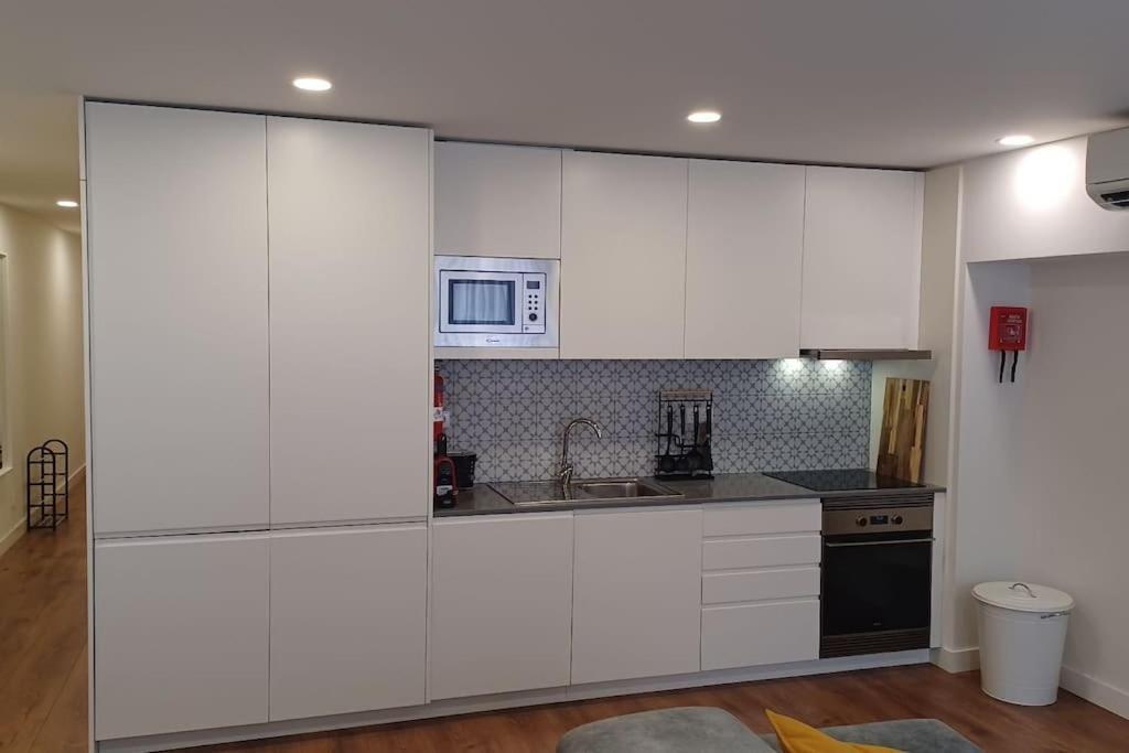 A H - Apartment Oporto Downtown Εξωτερικό φωτογραφία